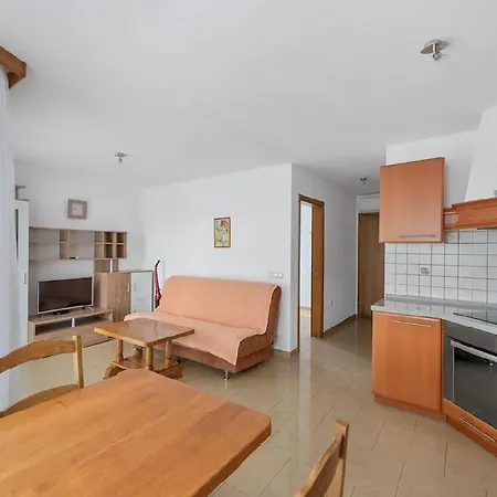 In With Seaview, Terrace, Air Condition, Wifi