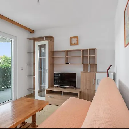 In With Seaview, Terrace, Air Condition, Wifi