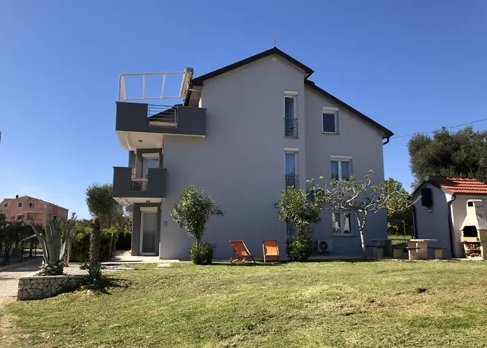 Lejlighed In With Seaview, Terrace, Air Condition, Wifi Sukošan