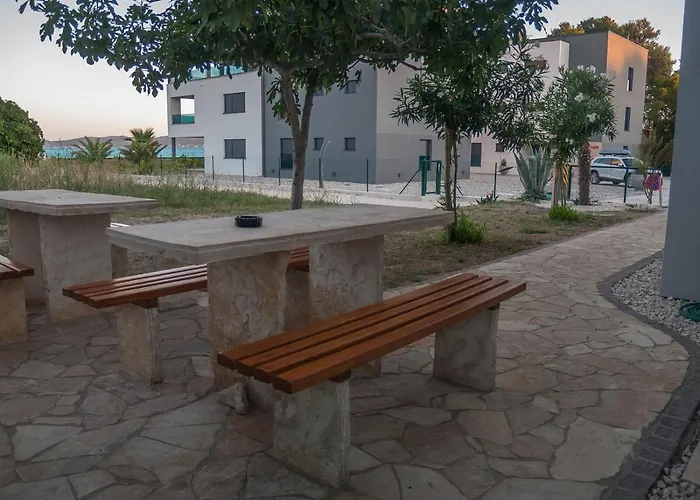 Lejlighed In With Seaview, Terrace, Air Condition, Wifi Sukošan